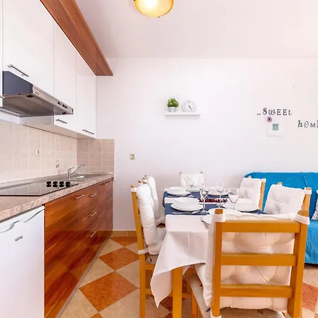 Cottage In Croatia Near Ski Slopes, Cleaning Included Апартаменты Цриквеница