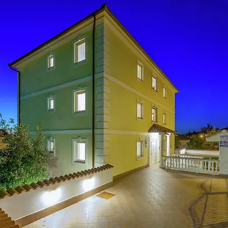 Cottage In Croatia Near Ski Slopes, Cleaning Included Апартаменты Цриквеница