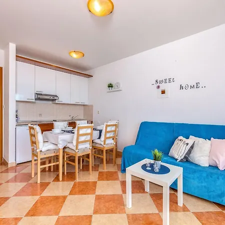 Cottage In Croatia Near Ski Slopes, Cleaning Included Апартаменты Цриквеница